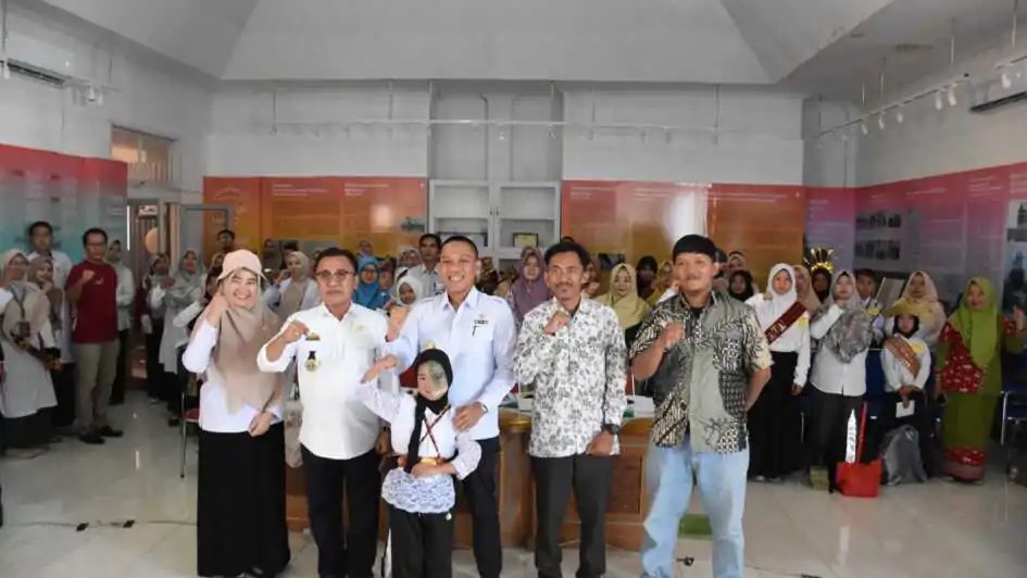hari-kunjung-pustaka-311024.jpg
