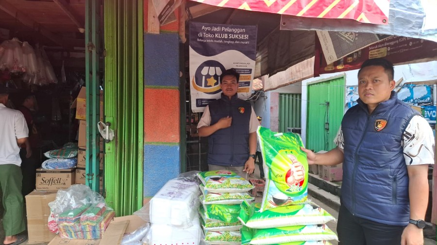 polres-lamtim-sidak-pasar-080226.jpg