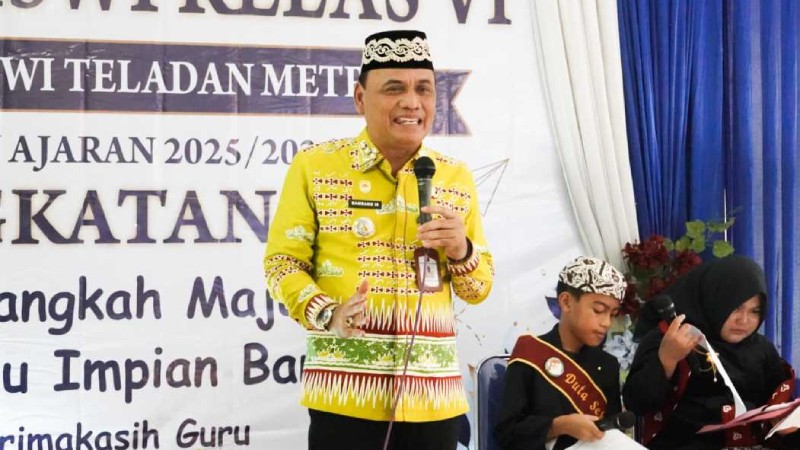 walikota-metro-bambang-110626.jpg