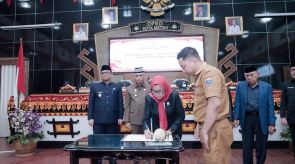 DPRD Kota Metro Gelar Paripurna Pengambilan Keputusan Bersama Raperda Perubahan APBD TA 2026